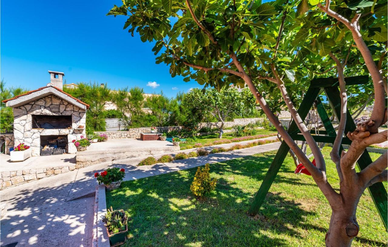 Lovely Apartment In Razanac With Wifi Luaran gambar